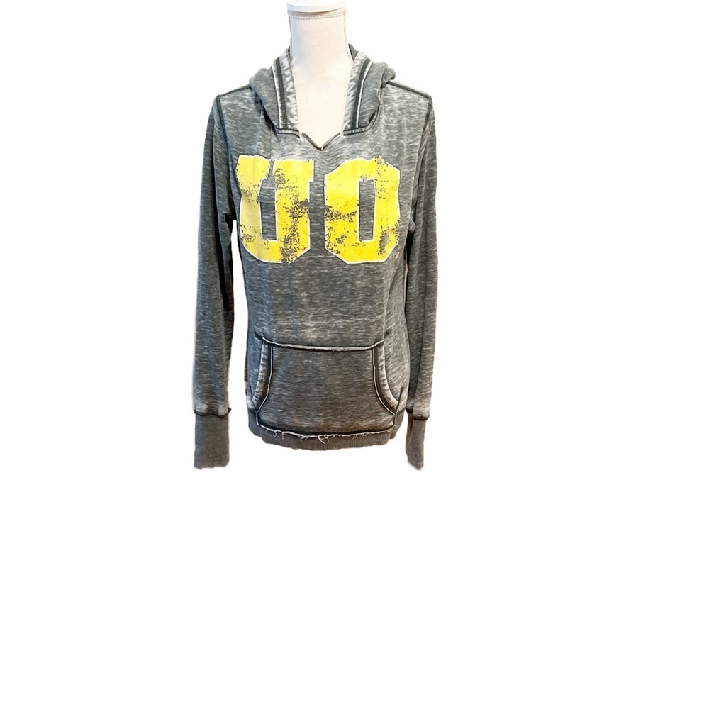 Campus Heritage Gray and Yellow Short Sleeve Tee